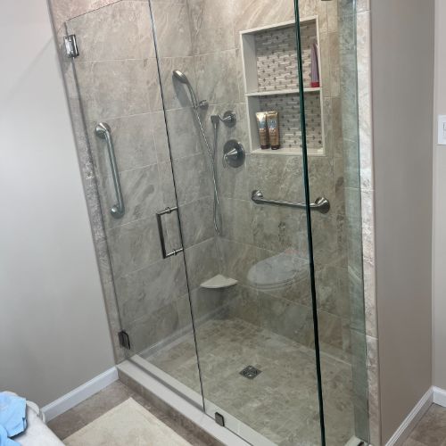 Frameless Door Panel and Return Clips  Image